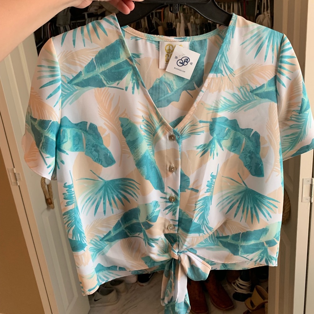 Shirt - Picture 2 of 2